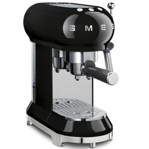 SMEG Zwart Handmatige espressomachine ECF01BLEU Zwart